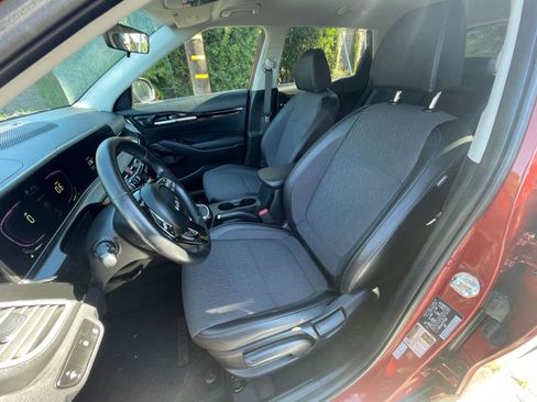 Used 2025 Kia Seltos S image 36