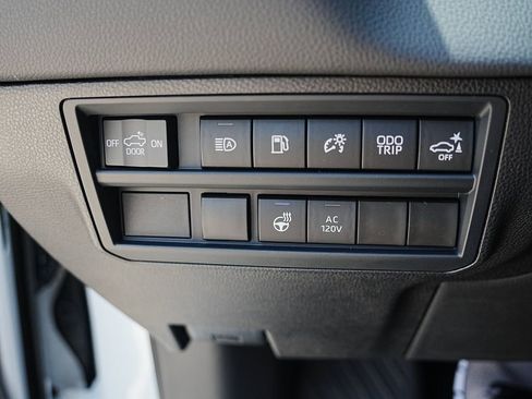 New 2026 Toyota Tundra Limited AWD/4WD image 17