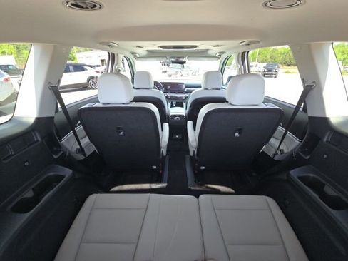 Used 2024 Kia Telluride S w/ S Sunroof Package image 12