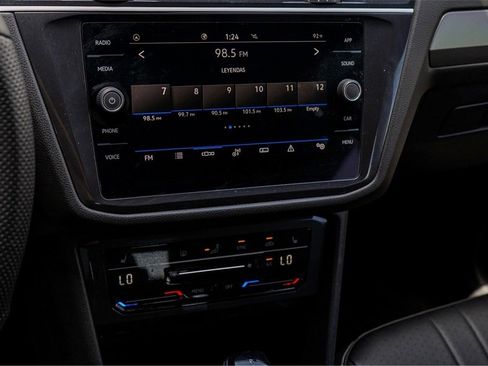 New 2024 Volkswagen Tiguan SE R-Line image 11