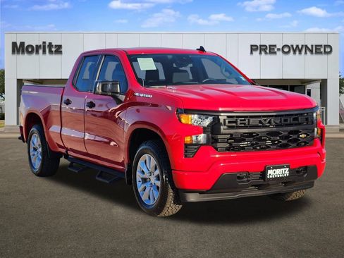 Certified 2025 Chevrolet Silverado 1500 Custom RWD image 3