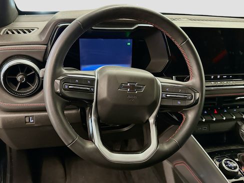 Used 2023 Chevrolet Colorado Z71 image 18