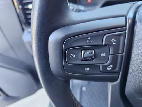 Used 2024 GMC Sierra 2500 AT4 w/ Technology Package image 32