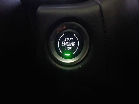 Used 2023 GMC Yukon XL AT4 image 26