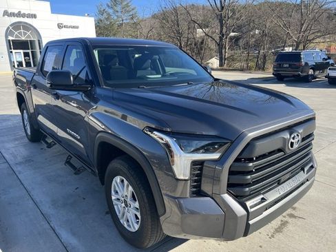 Used 2022 Toyota Tundra SR5 image 1