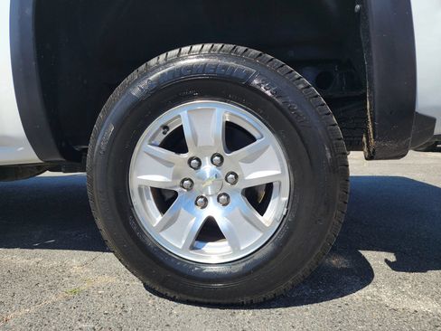 Used 2019 Chevrolet Silverado 1500 LT AWD/4WD image 18