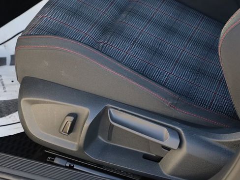 Used 2023 Volkswagen GTI Autobahn image 15