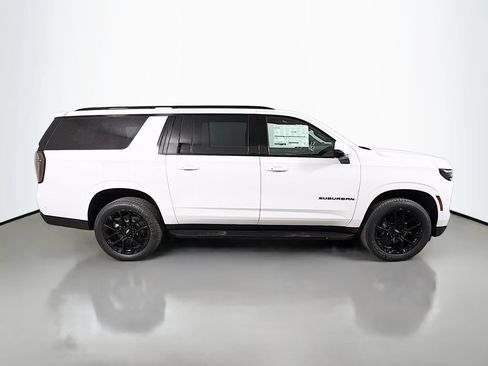 New 2026 Chevrolet Suburban RST w/ Comfort Package AWD/4WD image 4