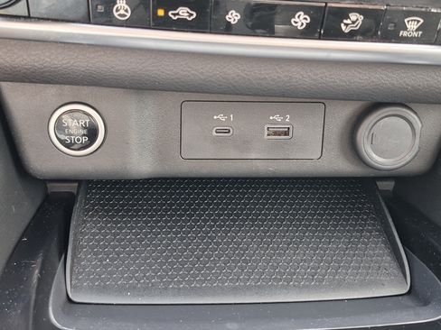 Certified 2023 Nissan Rogue SV w/ SV Premium B Package FWD image 27