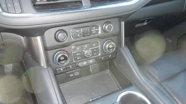 Used 2024 Chevrolet Suburban LT AWD/4WD image 24