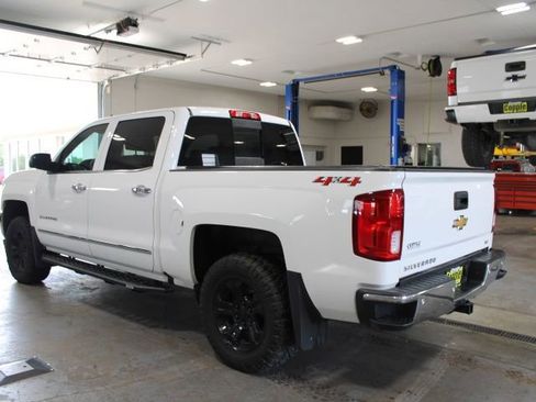 Used 2018 Chevrolet Silverado 1500 LTZ w/ Sport Package AWD/4WD image 7