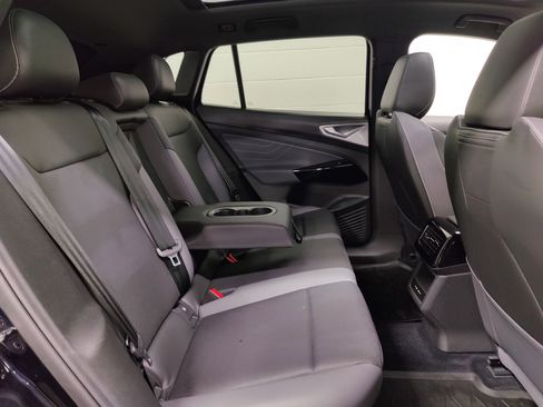 Used 2023 Volkswagen ID.4 Pro S AWD/4WD image 19