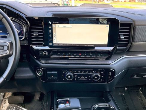 Used 2024 Chevrolet Silverado 1500 ZR2 image 8