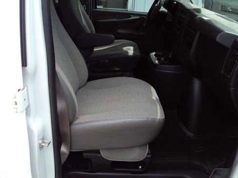 Used 2014 GMC Savana 1500 LT w/ LT Preferred Equipment Group image 27