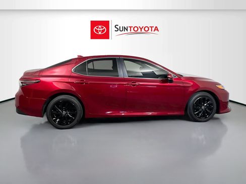Used 2022 Toyota Camry LE FWD image 2