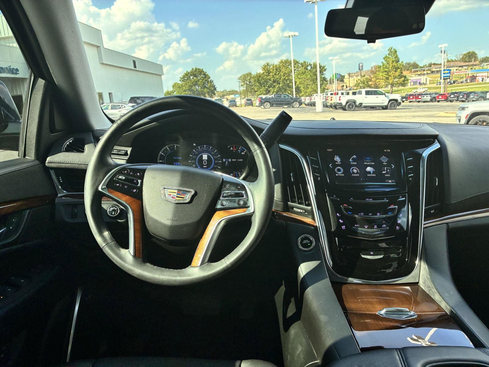 Used 2017 Cadillac Escalade Premium Luxury AWD/4WD image 14