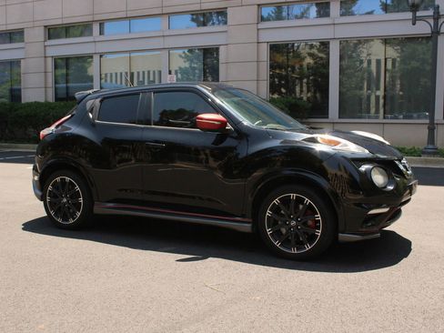 Used 2015 Nissan Juke NISMO RS w/ Interior Illumination Package image 2