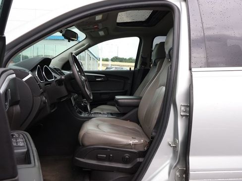 Used 2011 Chevrolet Traverse LT w/ LPO, 'HIT The Road' Package FWD image 12