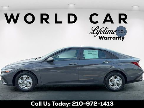New 2026 Hyundai Elantra SE FWD image 7
