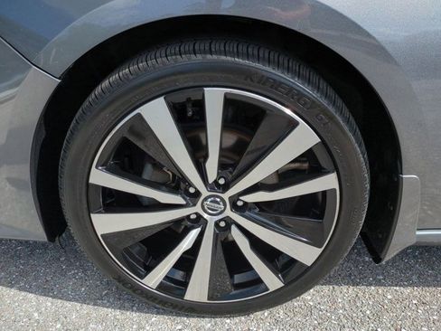 Used 2019 Nissan Altima 2.5 SR image 11