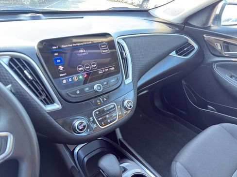 Used 2024 Chevrolet Malibu LT image 21