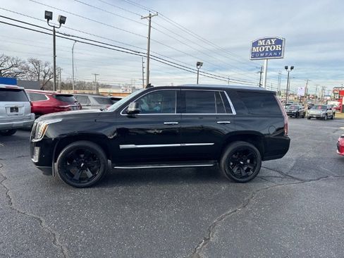 Used 2020 Cadillac Escalade Premium Luxury image 2