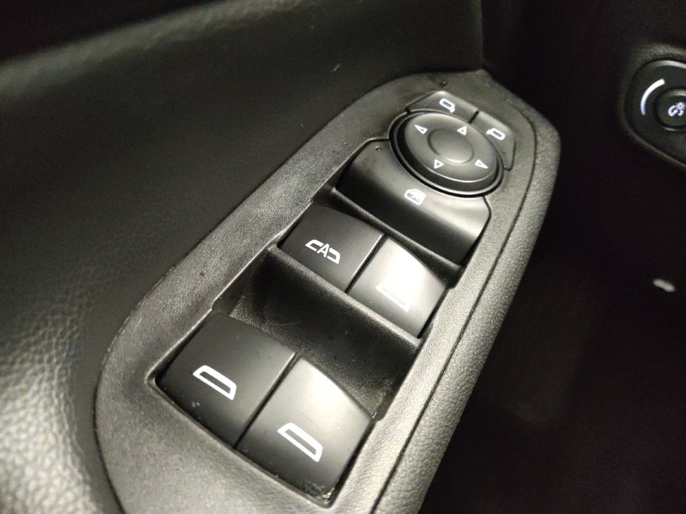 Used 2021 Chevrolet Equinox LT FWD image 27