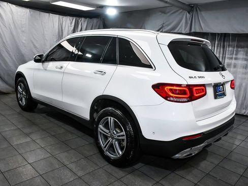 Used 2021 Mercedes-Benz GLC 300 4MATIC image 4