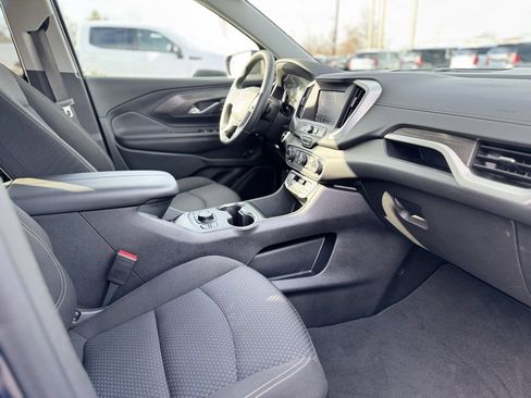 Used 2022 GMC Terrain SLE w/ Driver Convenience Package image 11