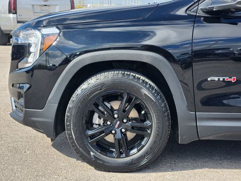 Used 2023 GMC Terrain AT4 w/ Tech Package AWD/4WD image 9