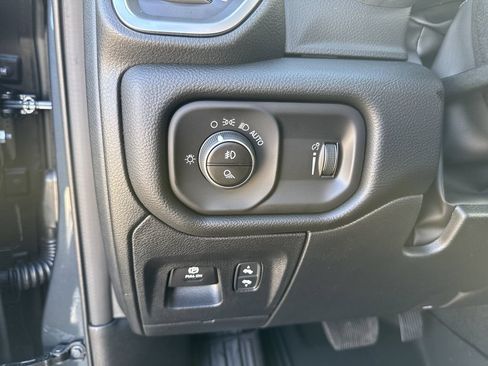 New 2026 RAM 1500 Big Horn AWD/4WD image 18