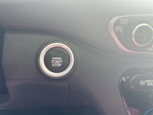 Used 2017 Hyundai Ioniq SEL image 15