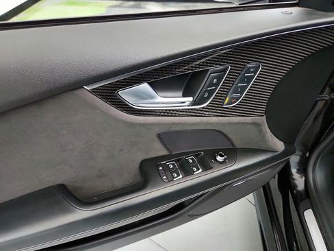 Used 2018 Audi RS 7 Prestige w/ Driver Assistance Package image 23