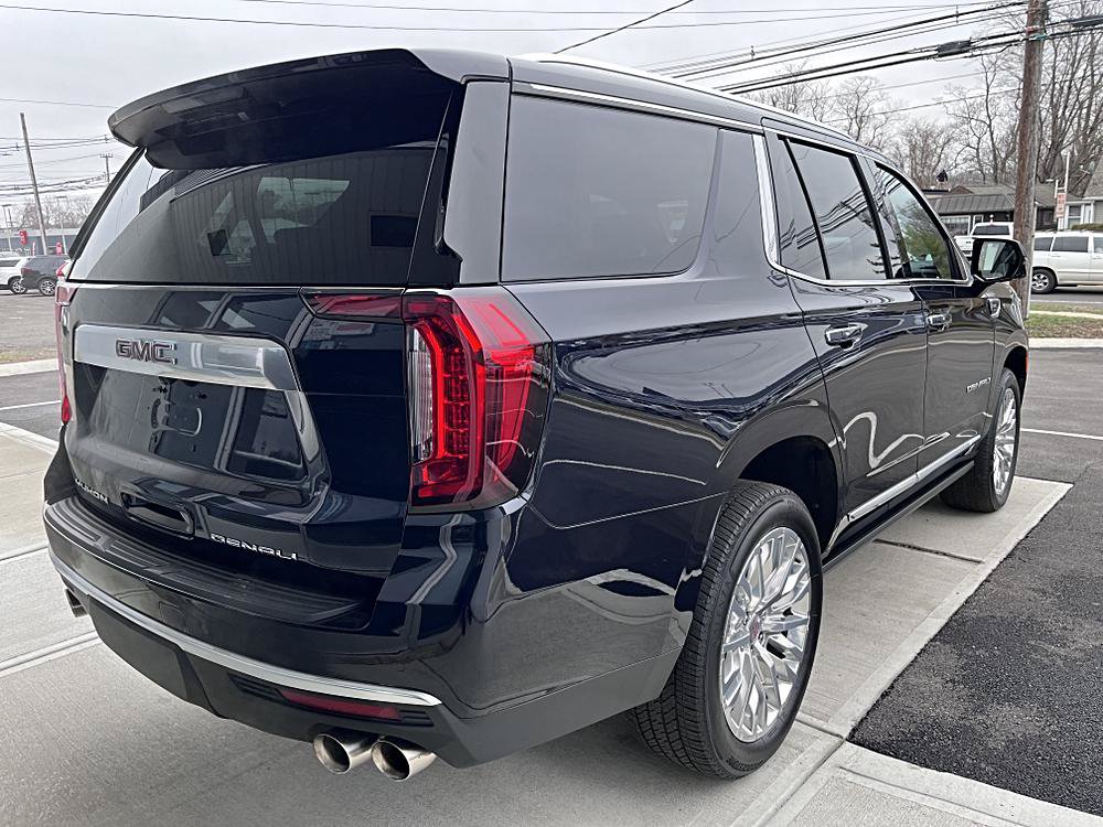 Used 2024 GMC Yukon Denali AWD/4WD image 9
