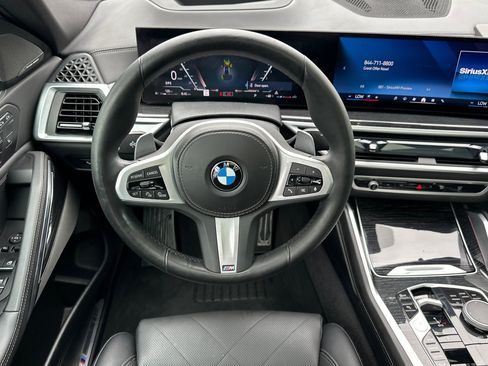 Used 2025 BMW X6 xDrive40i w/ Climate Comfort Package AWD/4WD image 13