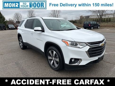 Used 2018 Chevrolet Traverse LT image 3