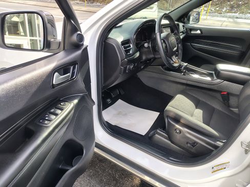 Certified 2024 Dodge Durango SXT image 16