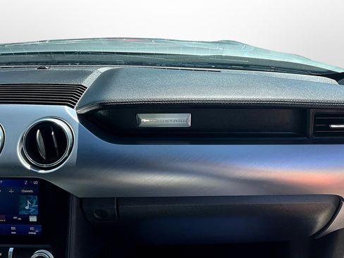 Used 2022 Ford Mustang Premium image 21