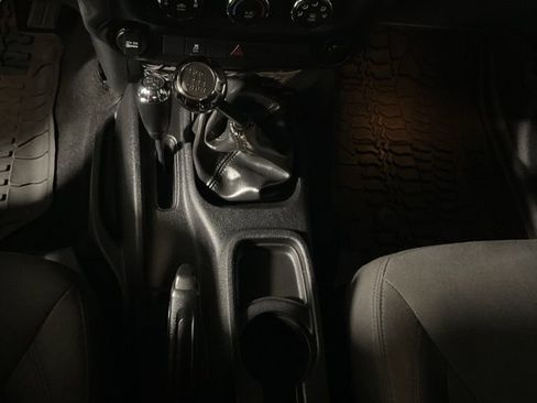 Used 2016 Jeep Wrangler Unlimited Sport image 25