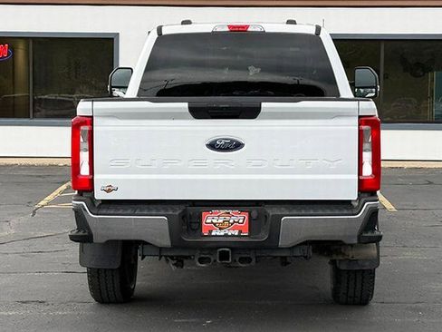 Used 2023 Ford F250 XLT AWD/4WD image 9