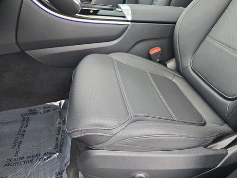 Certified 2025 Mercedes-Benz GLC 300 4MATIC image 31