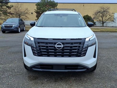 New 2026 Nissan Pathfinder SV AWD/4WD image 8