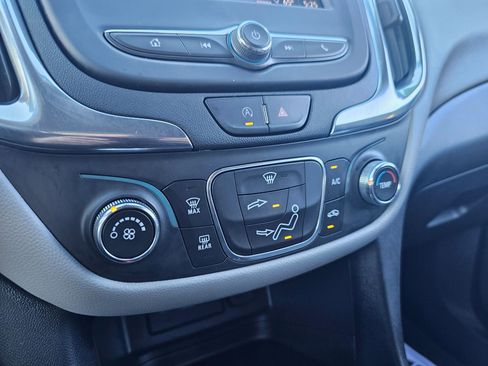 Used 2022 Chevrolet Equinox LT AWD/4WD image 26