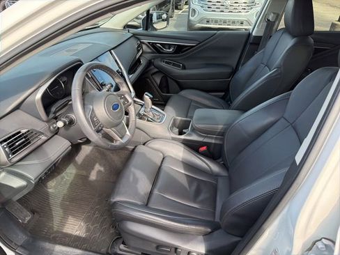 Used 2021 Subaru Outback Limited image 8