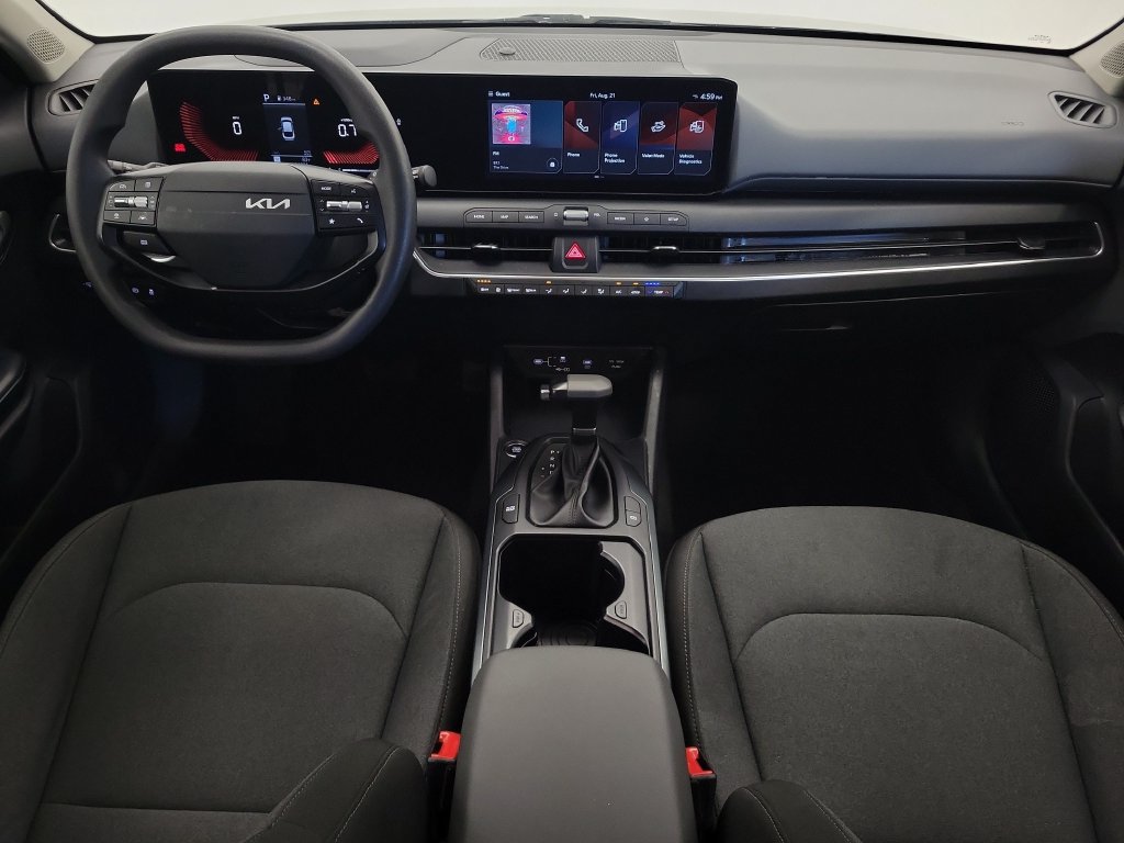 Used 2025 Kia K4 FWD image 11