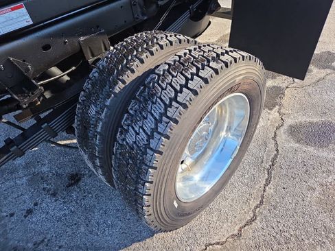 New 2026 RAM 5500 Tradesman w/ Chrome Appearance Group AWD/4WD image 25