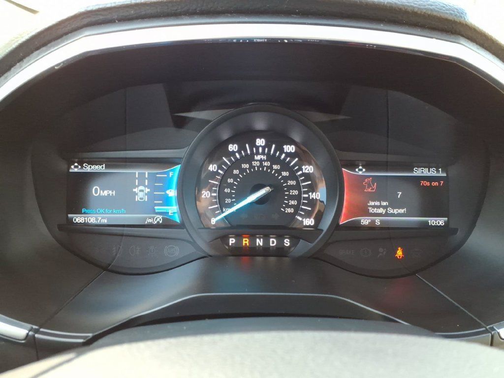 Used 2020 Ford Edge Titanium w/ Equipment Group 301A AWD/4WD image 24