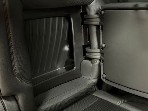 Certified 2025 GMC Sierra 1500 AT4 w/ AT4 Premium Package image 38