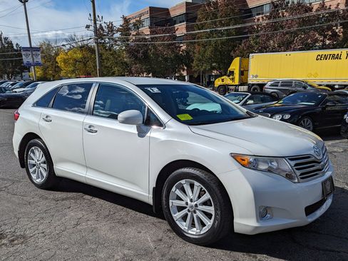 Used 2012 Toyota Venza XLE image 5