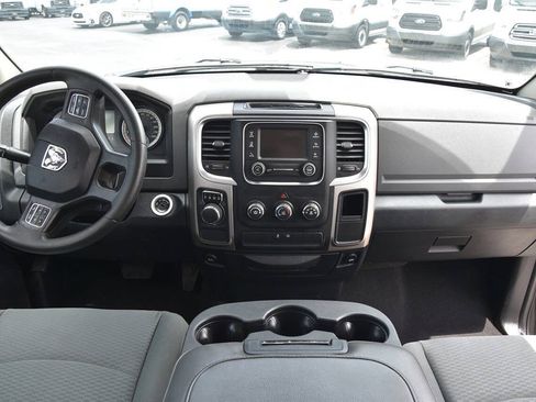 Used 2016 RAM 1500 Classic SLT RWD image 13